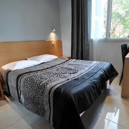 Szálloda Carlone 2*