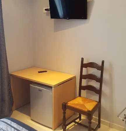 卡洛恩酒店 2* 尼斯