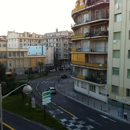 Carlone 2* Nizza