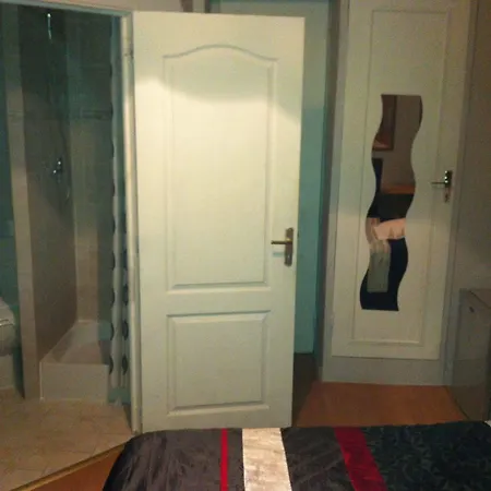 Carlone Hotel 2*