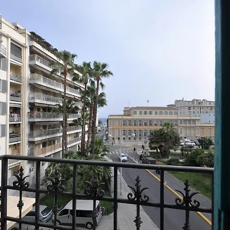 Carlone Hotel