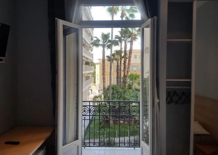 Carlone 2* Nizza