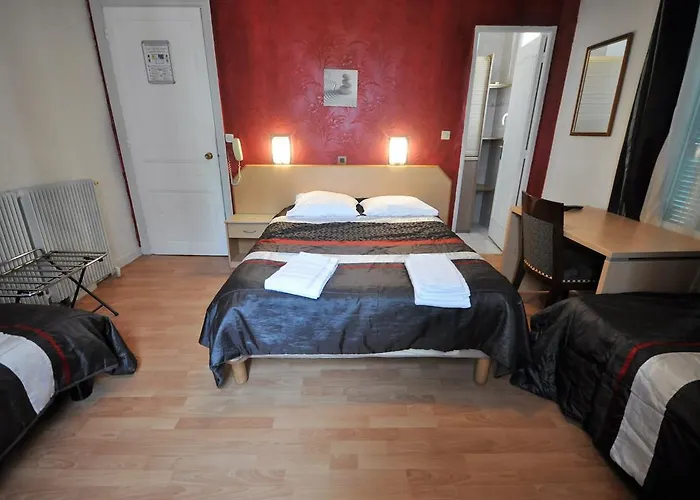 Carlone Hotel 2*