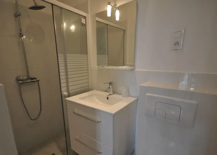 Carlone Hotel 2*
