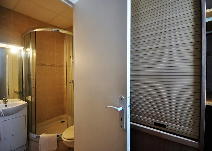 Carlone Hotel 2*